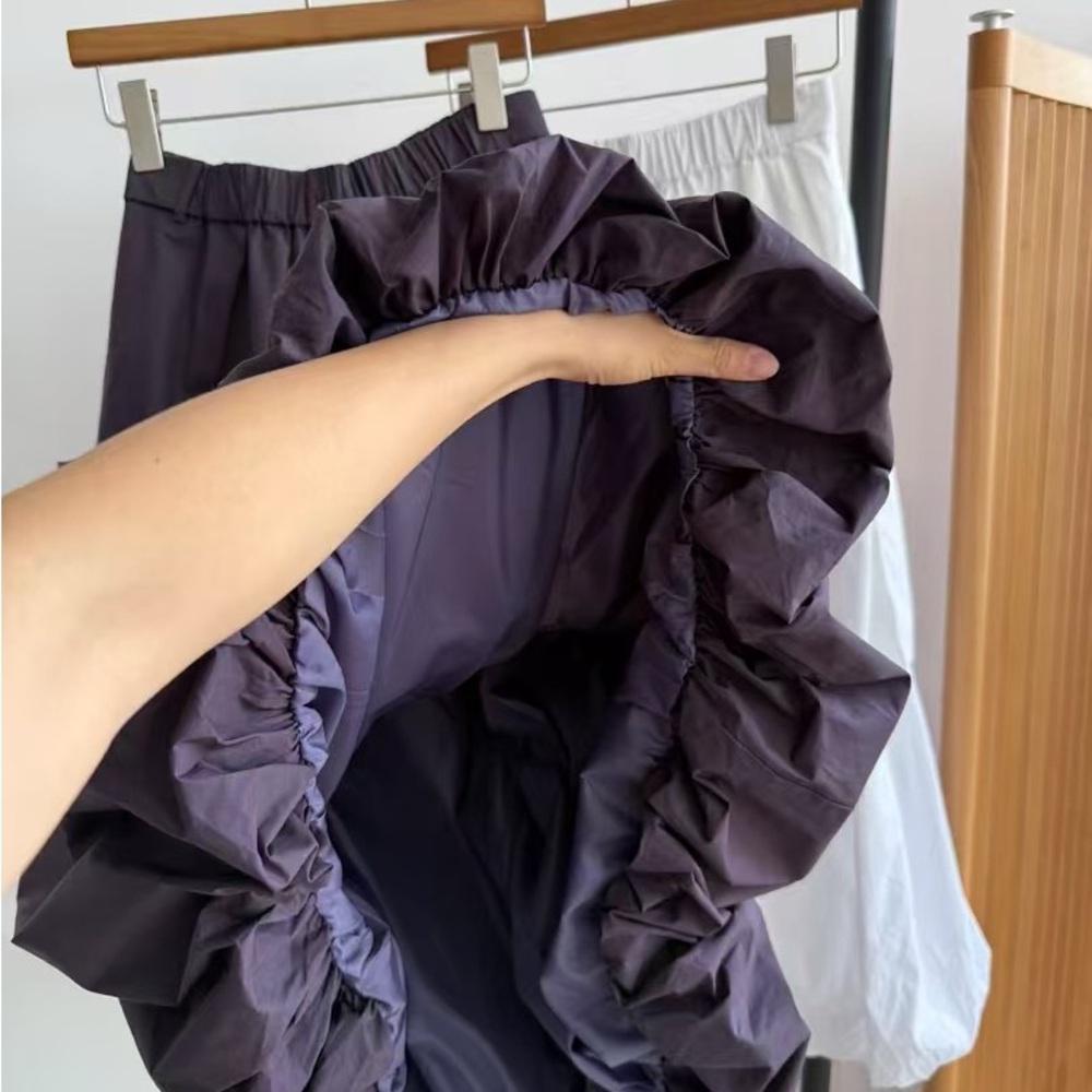 Tibi Gray Midi Bubble Skirt with Pleated Cargo Style - Picture 7 of 8